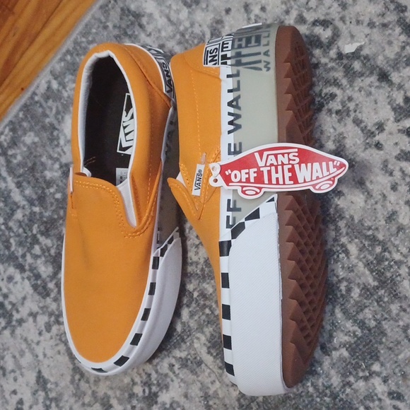 Off the wall stacked Vans - Picture 3 of 7